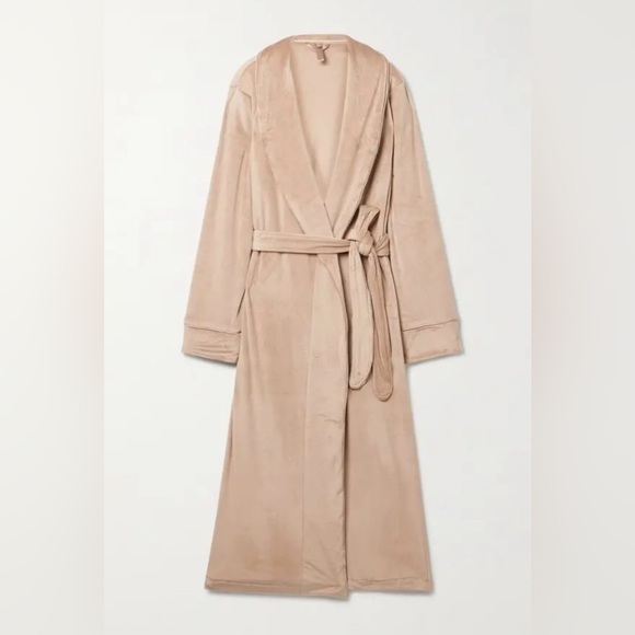 Skims Velour Robe in Honey Beige size 2X - Picture 2 of 10